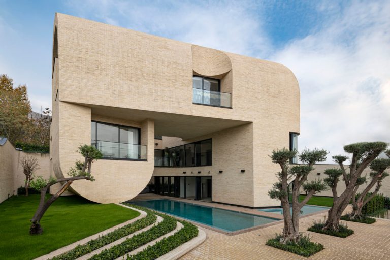 ویلا حیاط مرکز، دفتر دیگر، جامعه معماران ایران